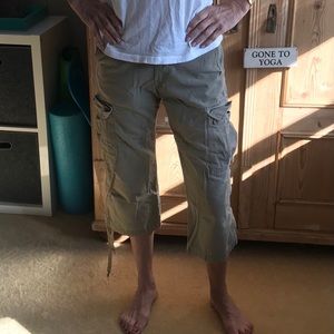 LUCKY BRAND CAPRI CARGO PANTS